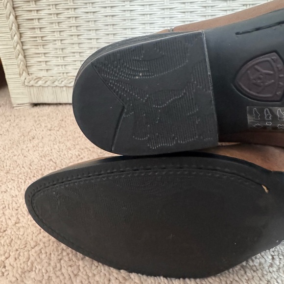 Ariat Western Heritage Browns Distressed Leather Boots 9.5 B Style No.10001021 - Picture 10 of 16